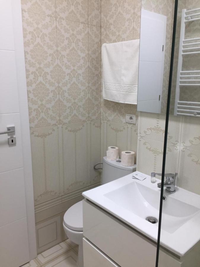 Mirror Lake Apartment Mamaia Ngoại thất bức ảnh